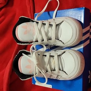 Adidas sneakers for toddlers